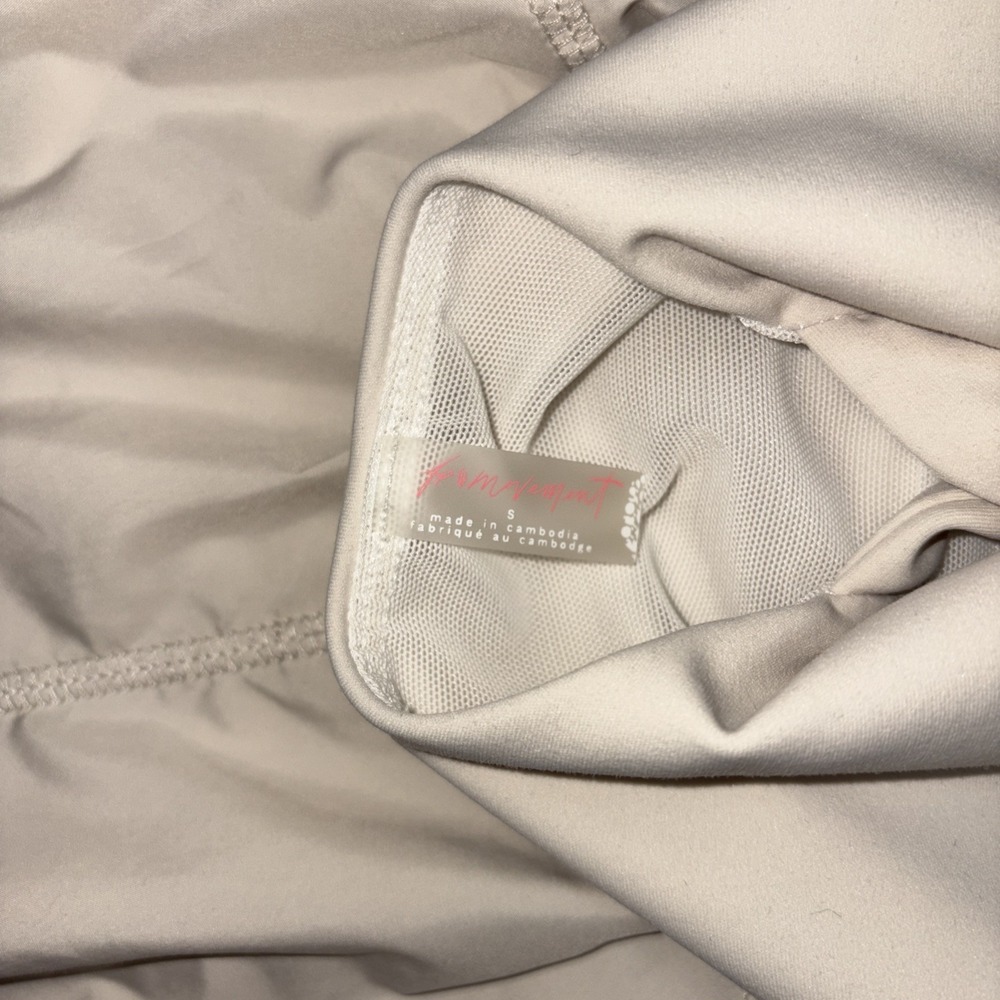 Free People x FP Movement Righteous Runsie Romper Athletic Work Out Taupe Small - Picture 8 of 8